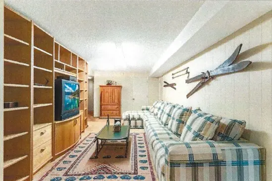 Golden Life interior