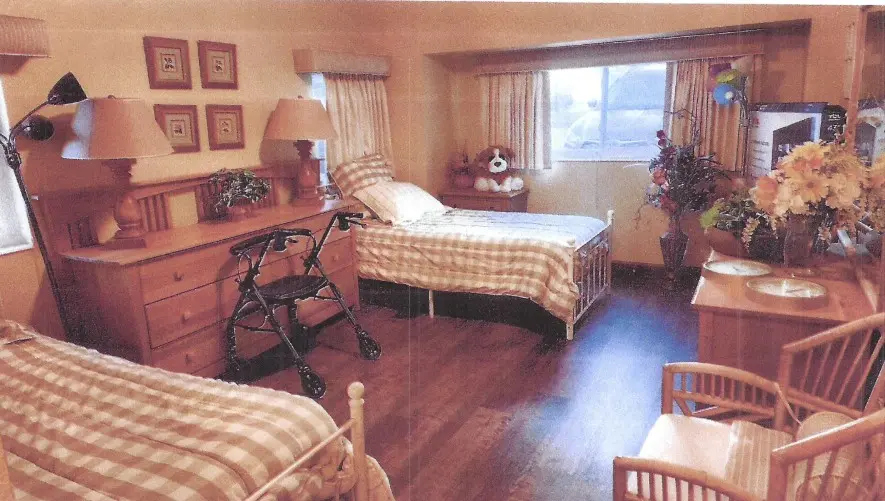 Golden Life interior